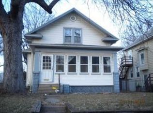 2022 Claussen St, Davenport, IA 52802