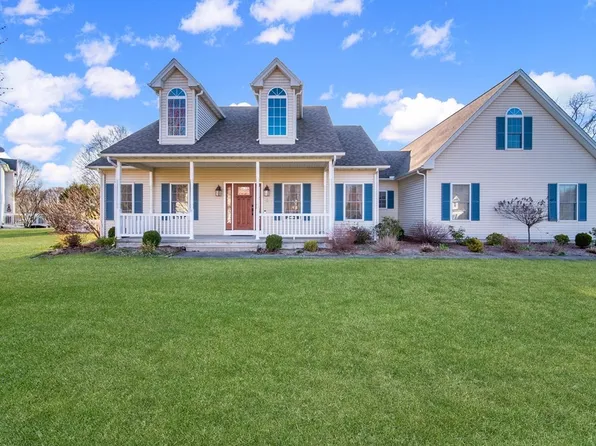 3 Deer Run, Enfield, CT 06082