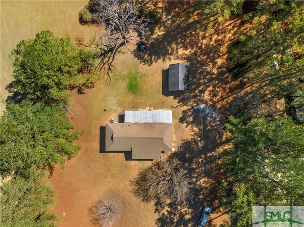 118 Pine Needle Dr, Ellabell, GA 31308