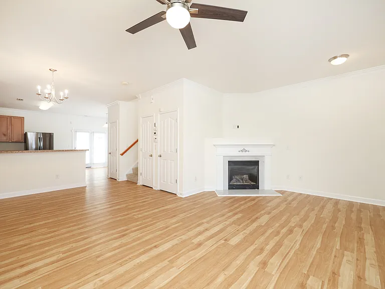 4614 Stoney Branch Dr — Photo 5