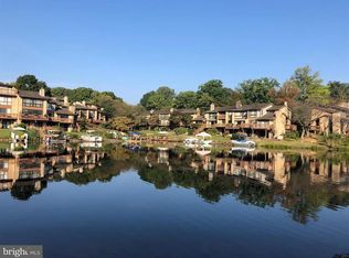 2031 Lakewinds Dr, Reston, VA 20191