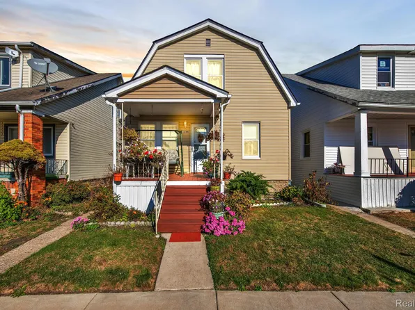 11644 Moran St, Hamtramck, MI 48212