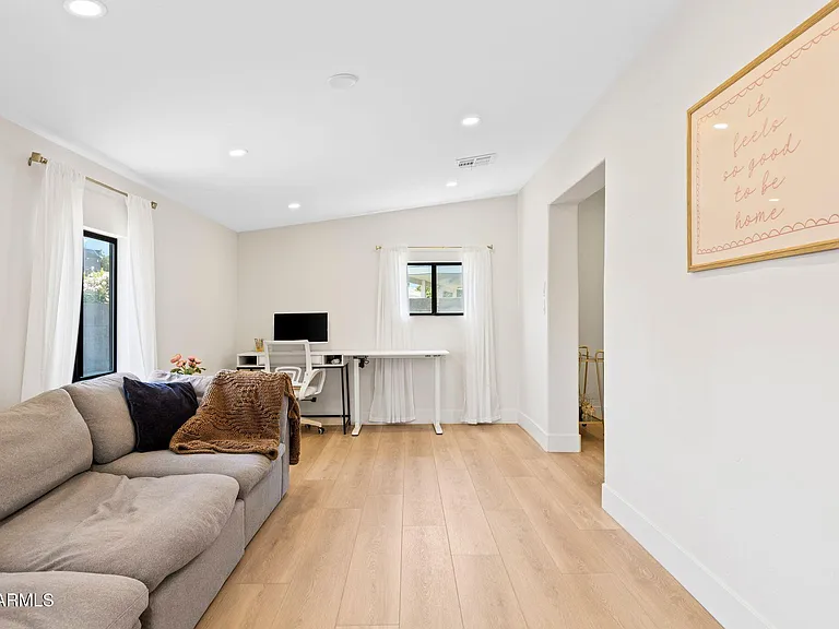 8525 E Bonnie Rose Ave — Photo 27