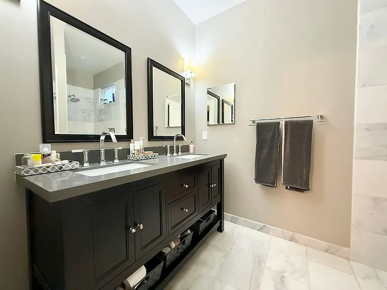 251 San Pedro Ave — Photo 22