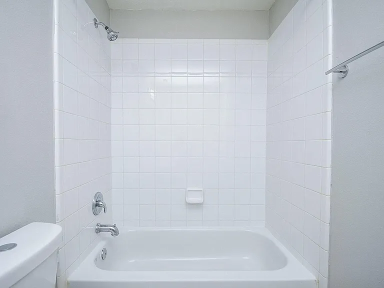 13911 Sorrel Grove Ct — Photo 13