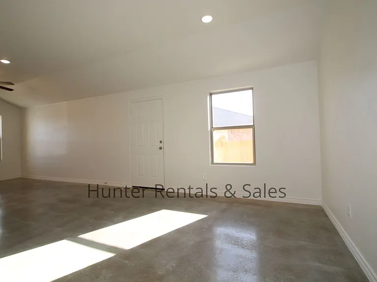 1810B Ponca Trce — Photo 8