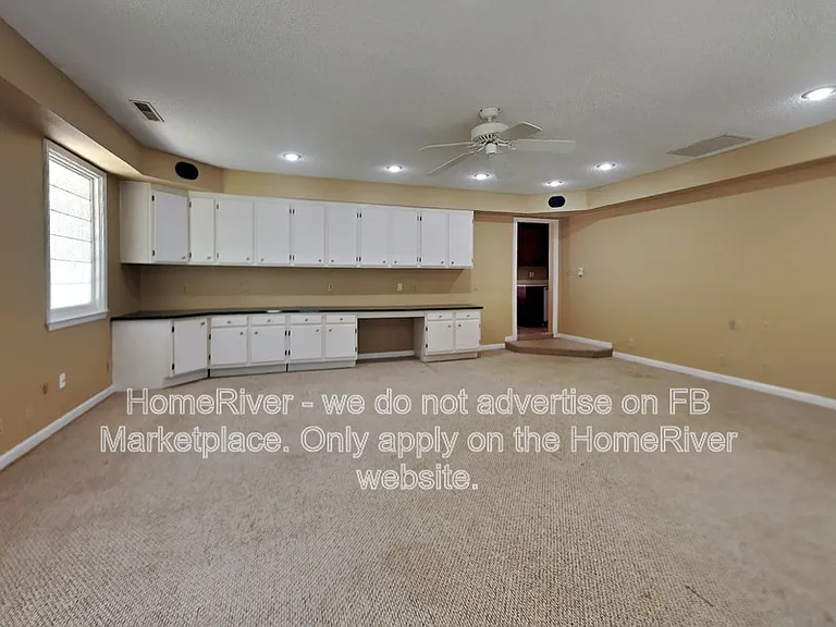 889 Twin Lakes Dr — Photo 18