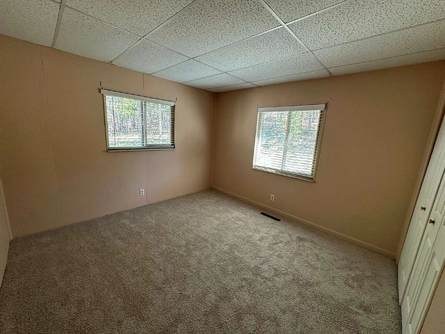 3 bed, 1.0 bath, 972 sqft, $2,500 — Photo 3