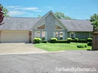 410 Maple Ct, Mena, AR 71953