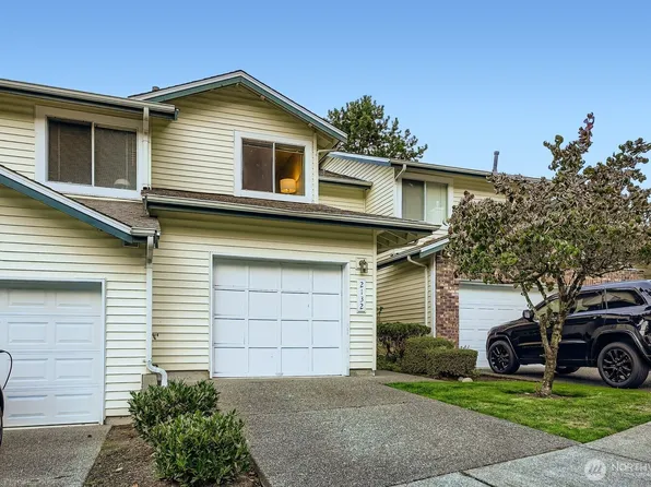 2132 NW Pacific Yew Place, Issaquah, WA 98027