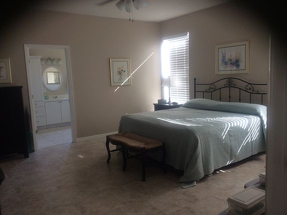 2nd image of 1573 Stafford Ave
