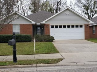 152 Cypress Ln, Fairhope, AL 36532