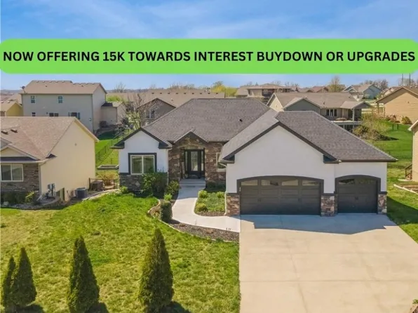 4482 NW 164th St, Clive, IA 50325