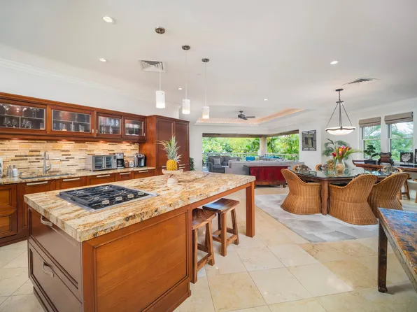 24 Hoolei Cir #T1, Kihei, HI 96753