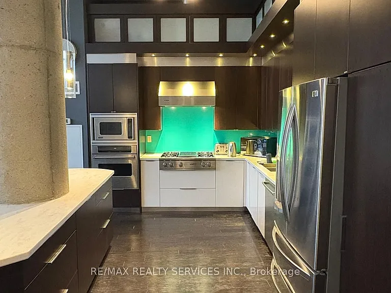 90 Sumach St #406 — Photo 25