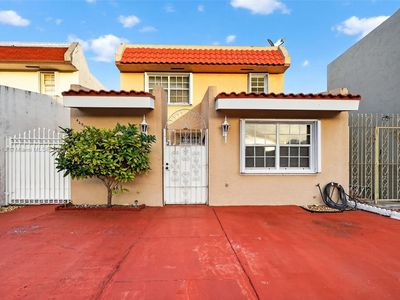 4291 W 10th Ct, Hialeah, FL, 33012