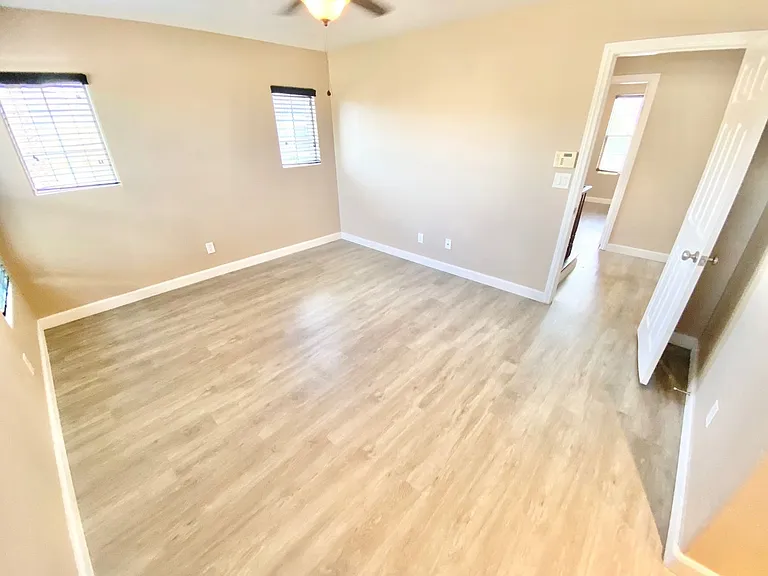 1060 Paradise Coach Dr — Photo 22