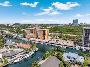 2450 NE 135th St APT 1001, North Miami, FL 33181