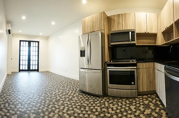 Rented by Lodger Corp | media 3