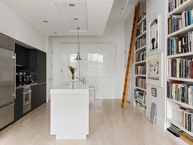 55 Berry St #4D — Photo 5