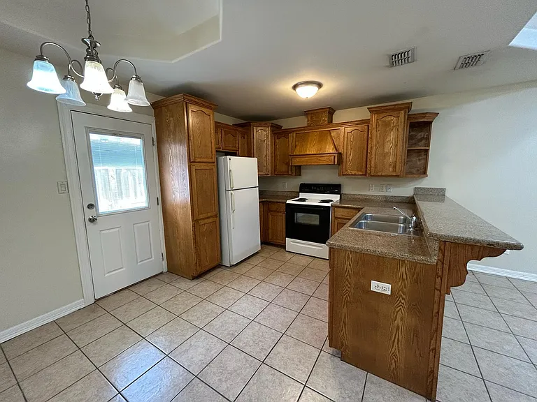 1205 S Palm Dr #3 — Photo 10
