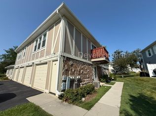 1052 Glouchester Hbr, Schaumburg, IL 60193