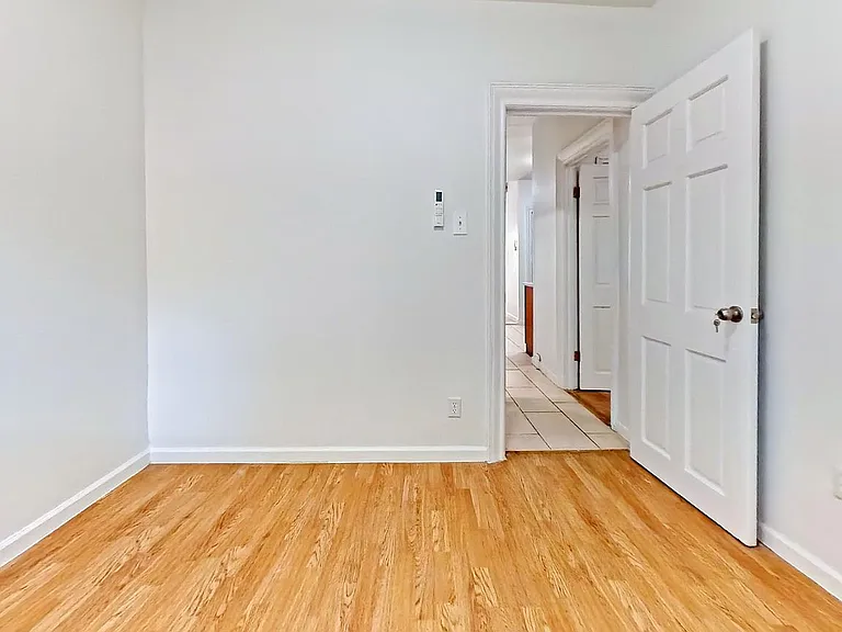 5915 7th Ave #2 — Photo 5