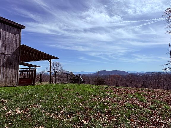 5th image of 395 Wolfe Rd