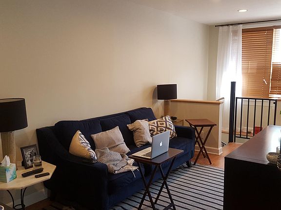 4th image of 1356 W Erie St Floor 1