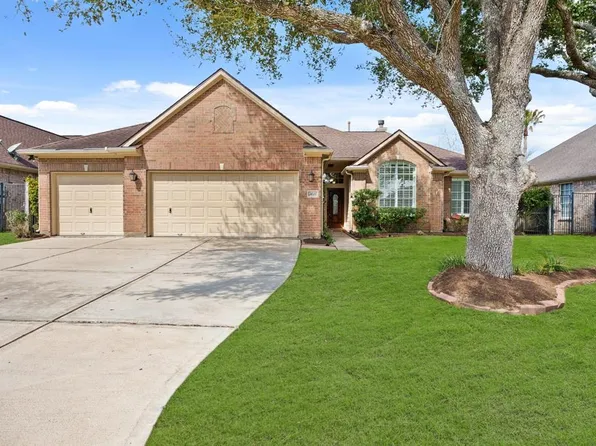 3615 E Cedar Hollow Drive, Pearland, TX 77584