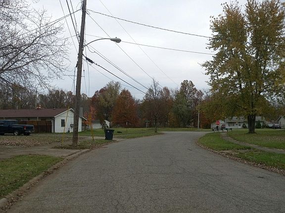 5th image of 1635 Sweetbrier St SW