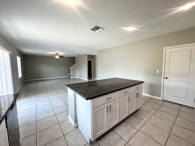 5415 Amaryllis Garden St — Photo 18