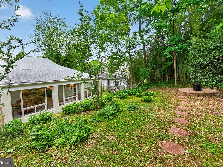 3305 W Coquelin Ter — Photo 34