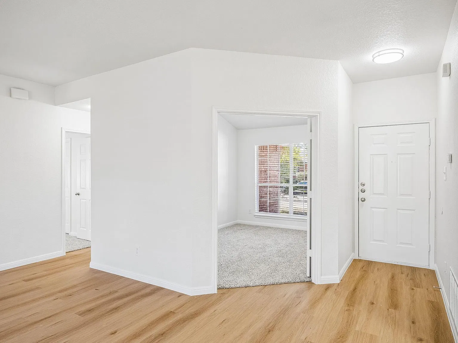 4 bed, 2.0 bath, 1504 sqft, $1,995 — Photo 4