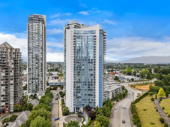 4189 Halifax St #2805, Burnaby, BC V5C 0H9