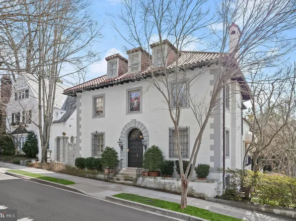 2330 Tracy Pl NW, Washington, DC 20008