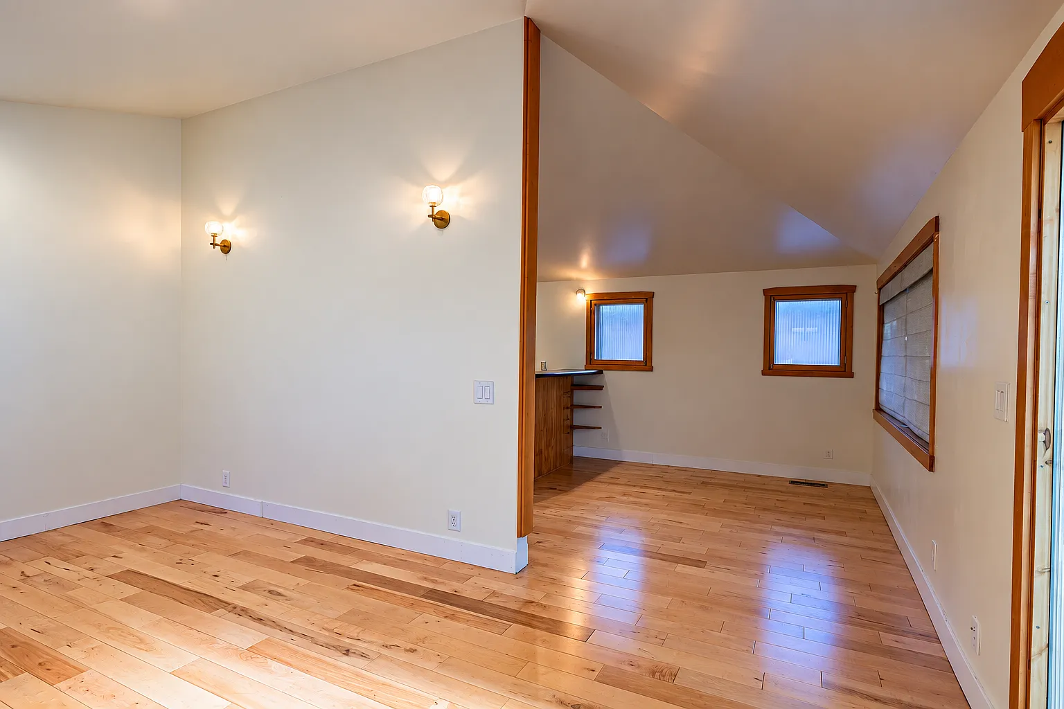 1621 Denver Street - 1 — Photo 3