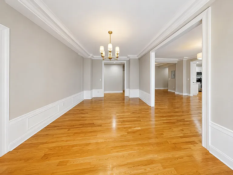 780 Riverside Dr #3 — Photo 9