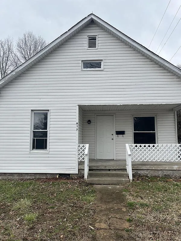 2 bed, 1.0 bath, 675 sqft, $850 — Photo 1