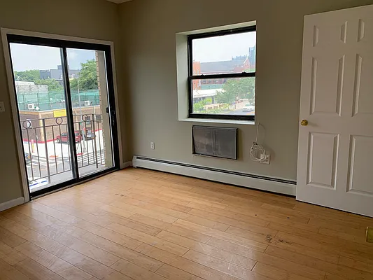 Rented by Premier Metro Realty Corp | media 13