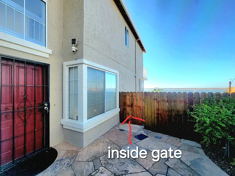 2032 Rapallo Way — Photo 13