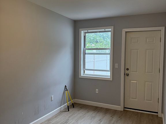3rd image of 7308 Utopia Pkwy Floor 1