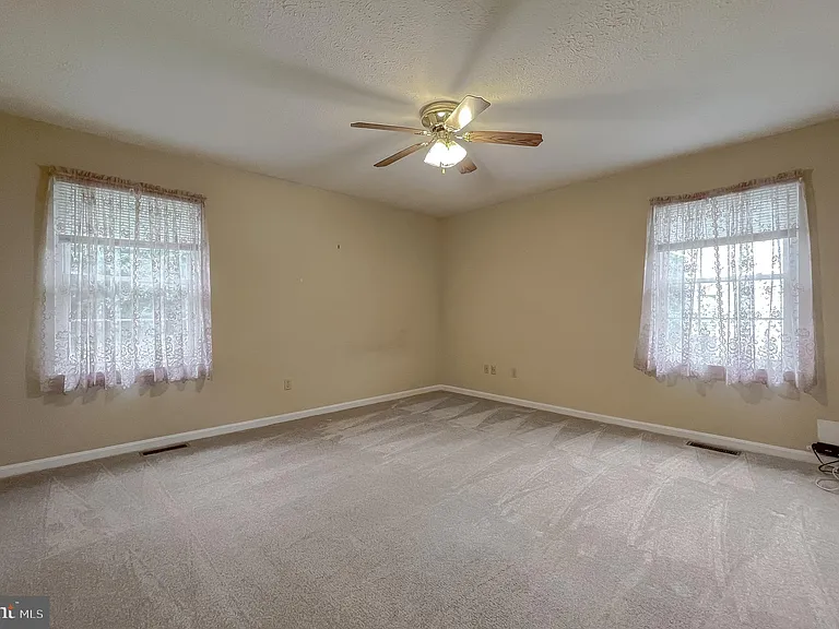 109 Morris Dr — Photo 33