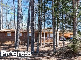 581 Mary Erna Dr, Fairburn, GA 30213