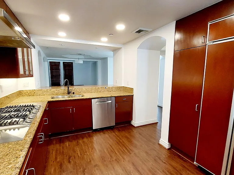 11847 Gorham Ave #201 — Photo 7