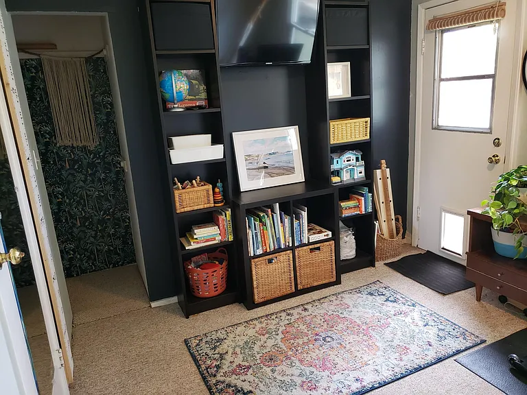 1014 Ash St — Photo 2