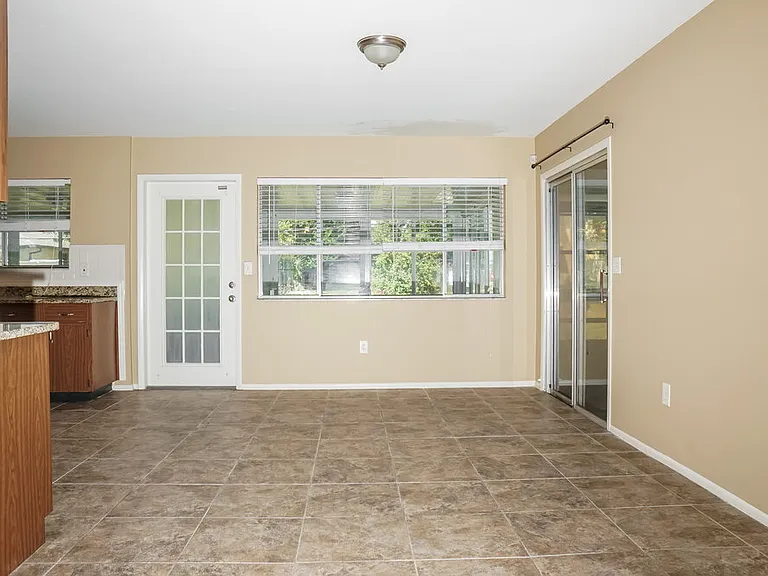 4785 Payne St — Photo 5