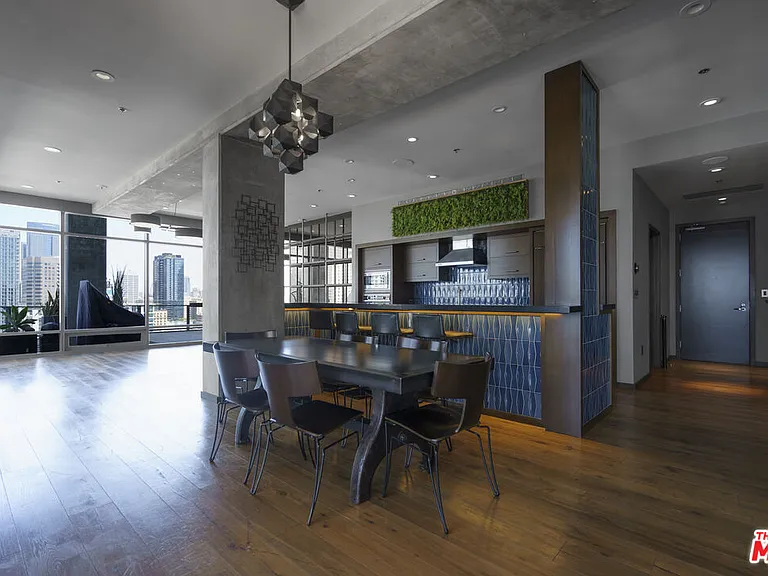 1100 S Hope St #1714 — Photo 3