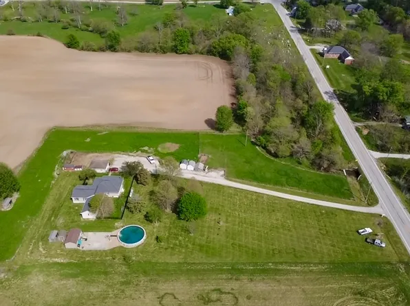 8021 E State Road 236, Roachdale, IN 46172