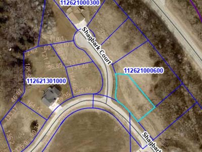 1002 Shagbark Lane Ct, Decorah, IA, 52101